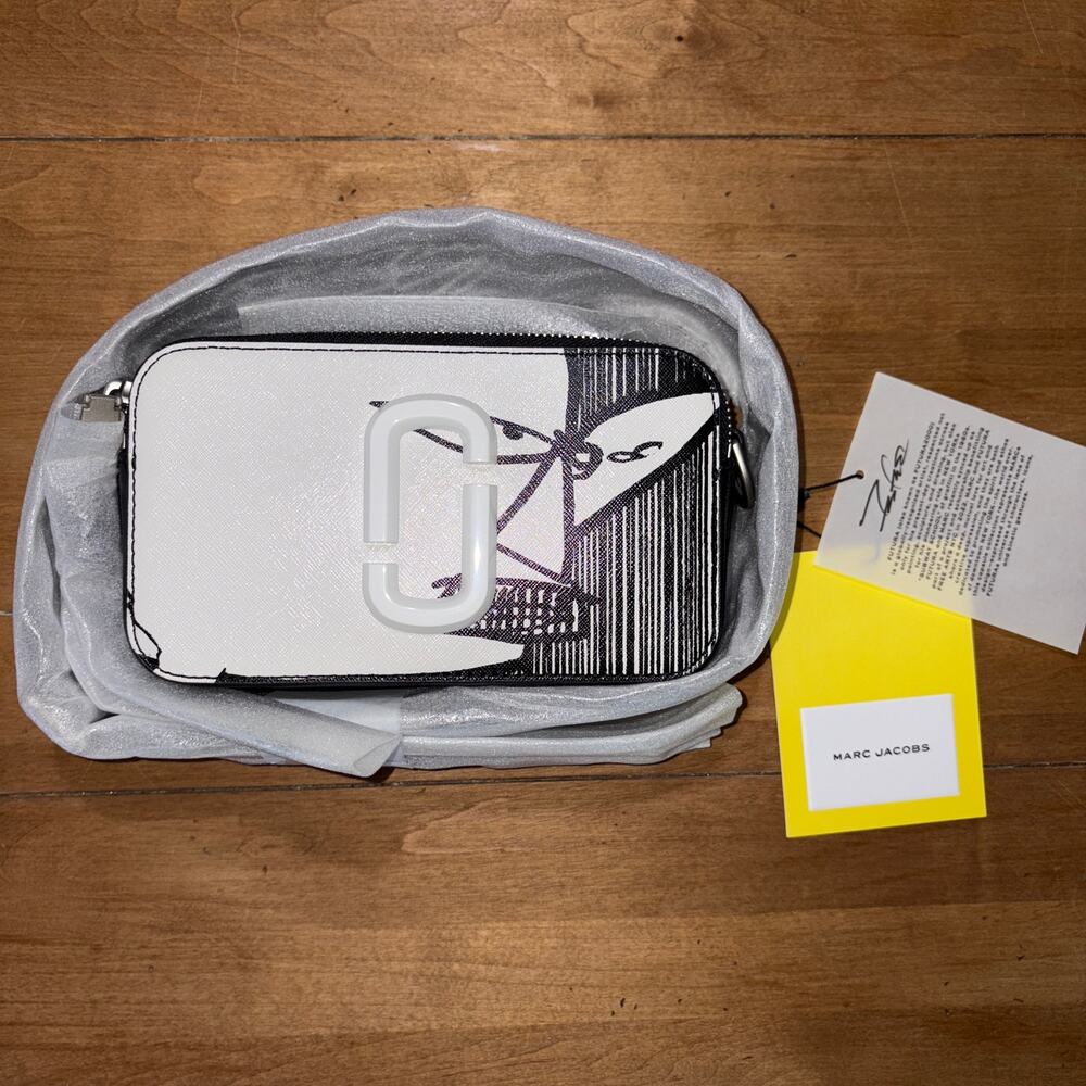 NWT Marc Jacobs x Futura Pointman Snapshot Bag White Black 2F4HCR009HH04-101